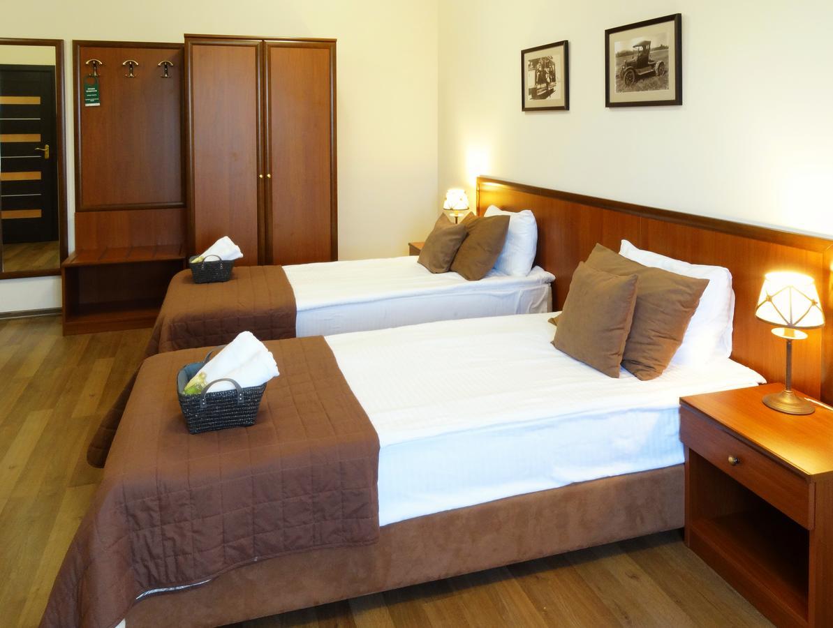 Henry Ford Mini Hotel Odessa Eksteriør bilde