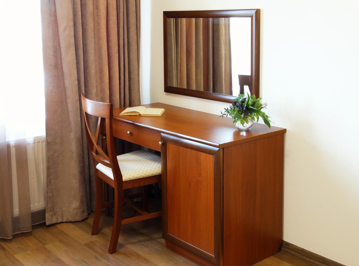 Henry Ford Mini Hotel Odessa Eksteriør bilde